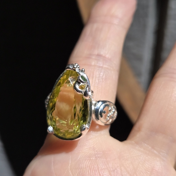 17k pear cut Lemon Quartz 🍋 & green 💚 sapphire sterling & white goldring sz8.5 - Picture 8 of 14